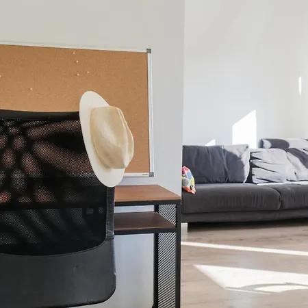 Bright And Functional Apt In Lille 公寓